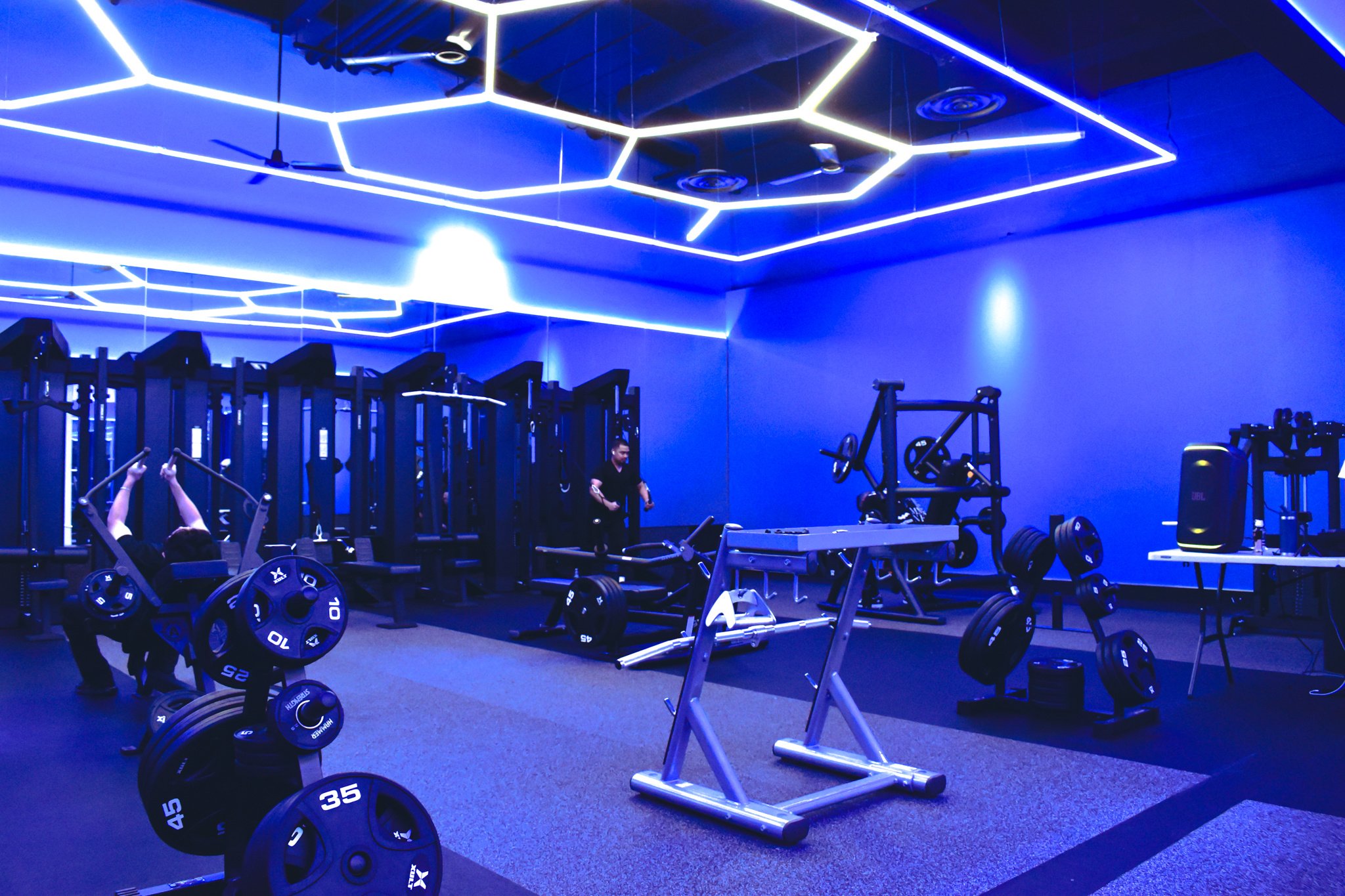 elevate-your-workout-experience-with-the-vault-at-fitness-19
